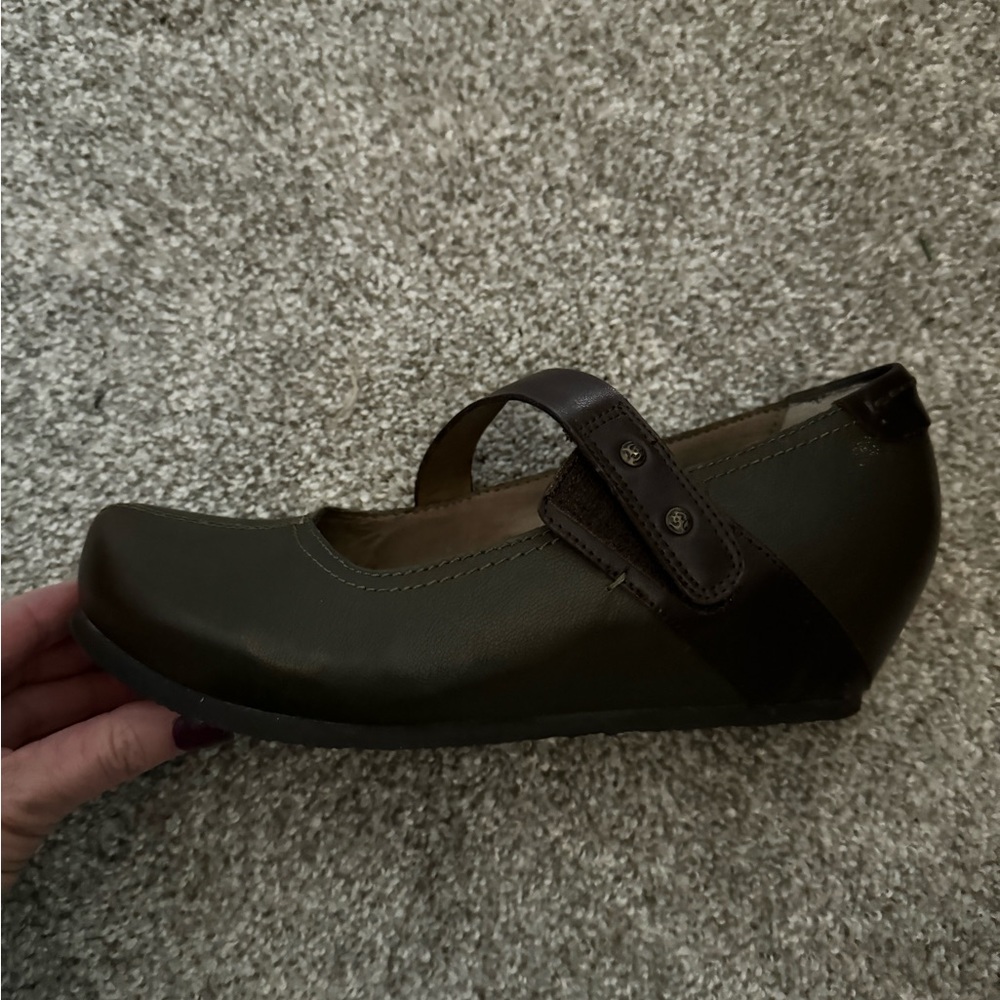 OTBT wedge shoes with strap